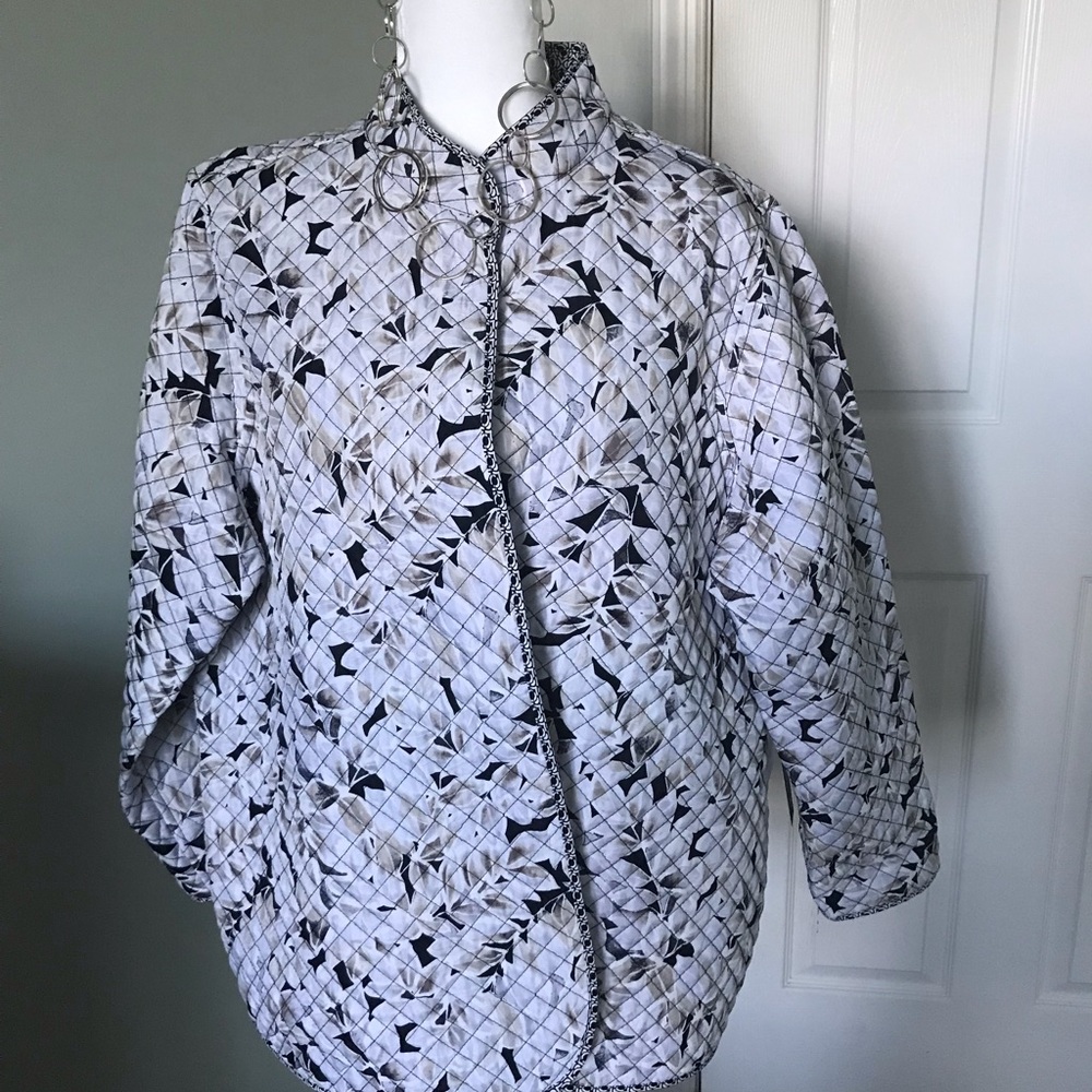Napa Valley Reversible Shell - Picture 2 of 2